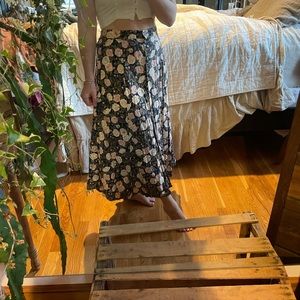 Floral buttoned Sag Harbor skirt